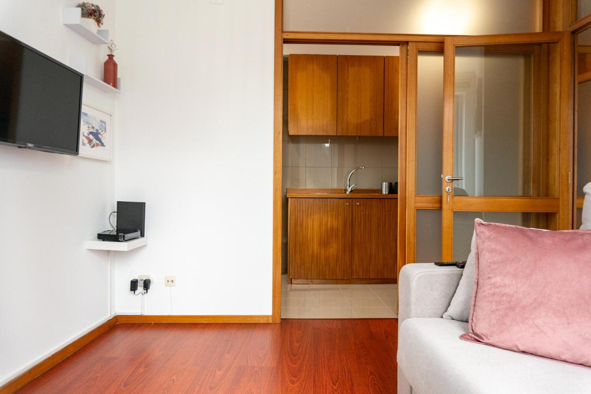 Lovely Cedofeita Apartment By Unique Hosts OOporto Esterno foto