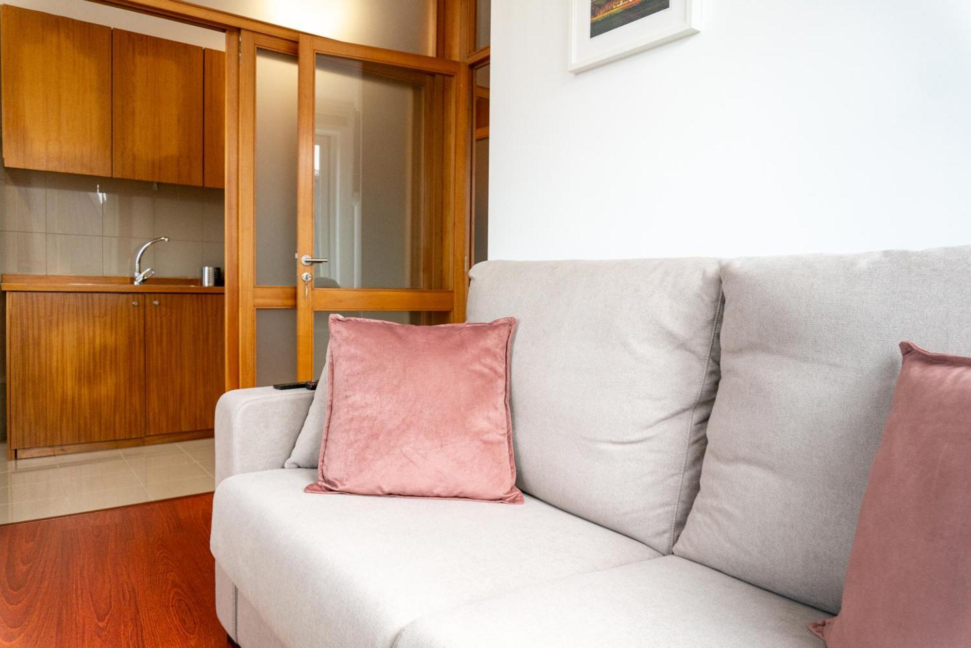 Lovely Cedofeita Apartment By Unique Hosts OOporto Esterno foto